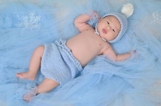 乐山摸孕妇肚子沾喜气